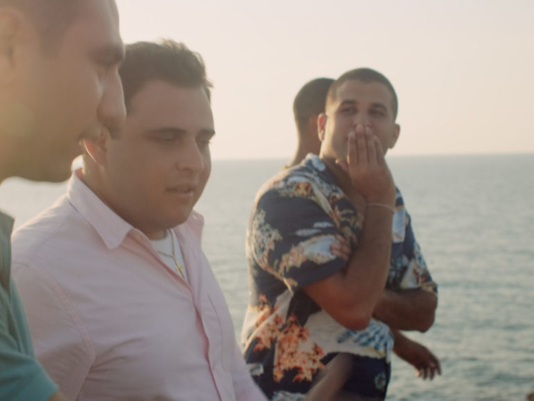 DOAV_Clean_1.3.1 © Bee on Set Productions