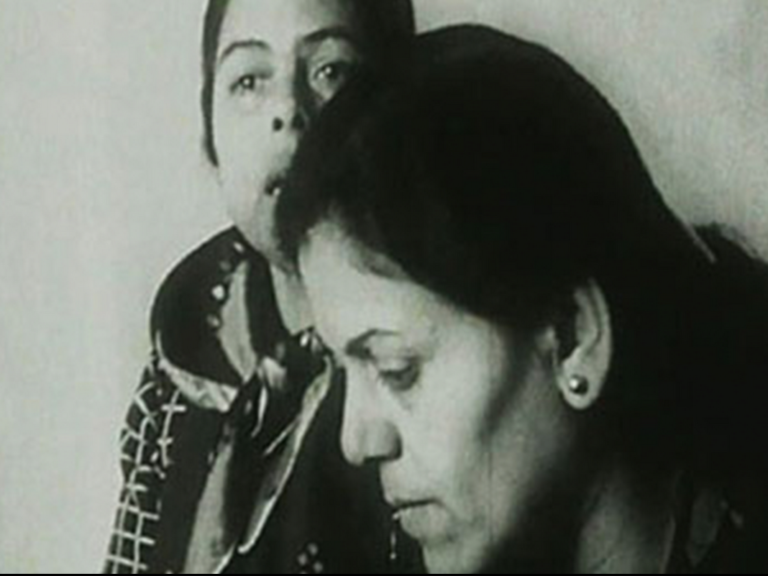 FEMMES PIONNIERES Parce que les racines ne meurent pas, Nabiha Lotfy, 1976