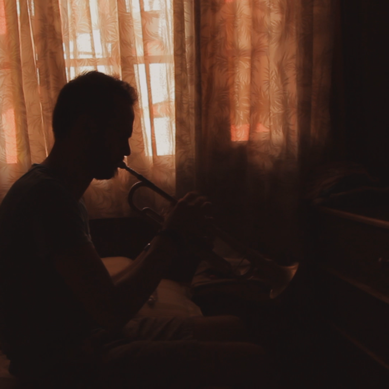 Loin de chez nous, dir. Wissam Tanios (2021)